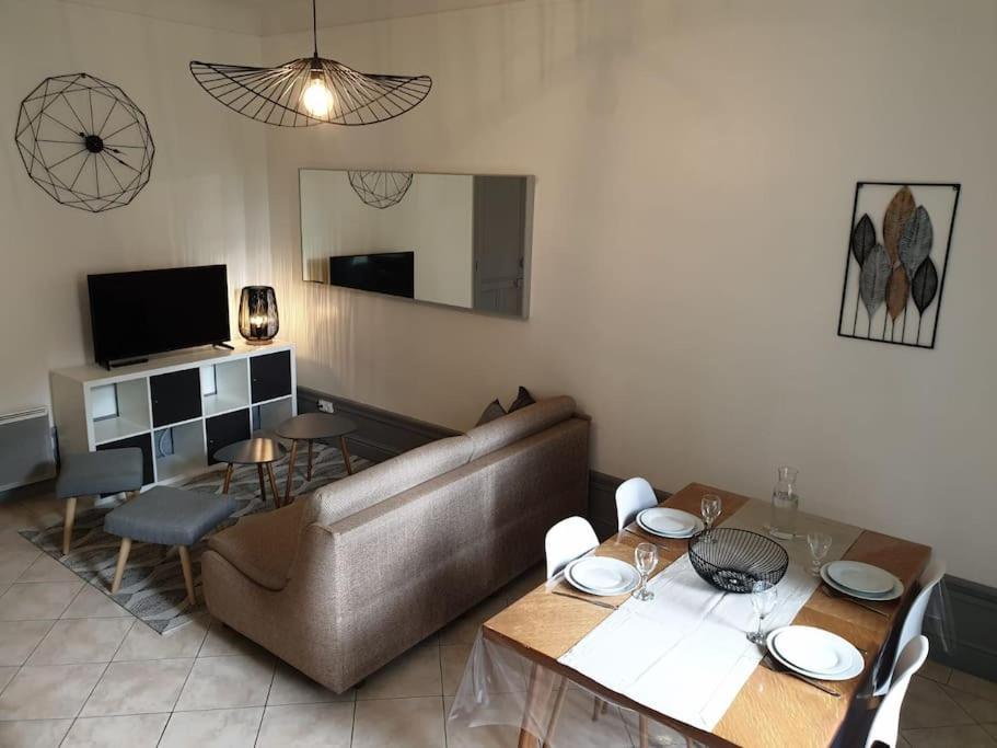 Grand T2 Calme Et Cosy Au « Pyrenees Palace » Bagnères-de-Luchon المظهر الخارجي الصورة